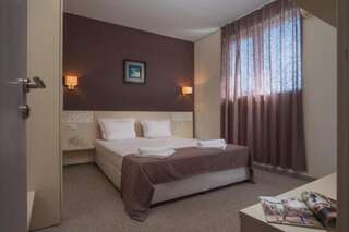 Отель Hotel Eskada Beach - Все включено Ахтопол Апартаменты с 1 спальней (для 3 взрослых и 1 ребенка)-3